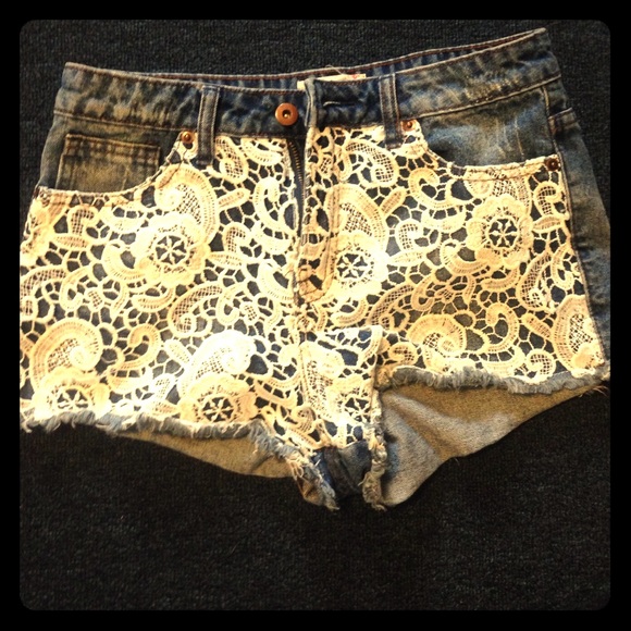 Super cute lace denim forever 21 shorts SM