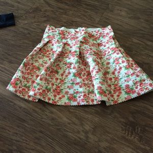 Floral mini skirt