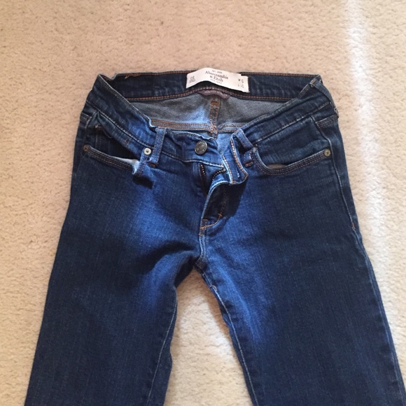 Jeans - Picture 2 of 3