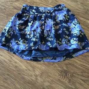 Floral mini skirt