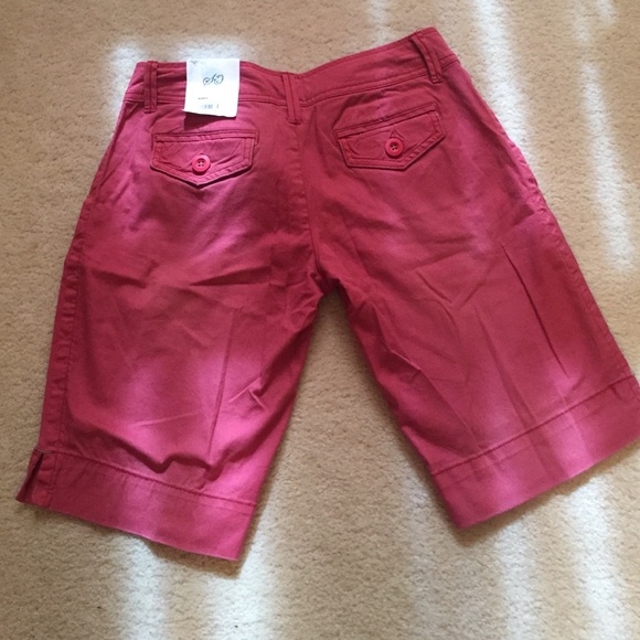 Capris - Picture 2 of 3