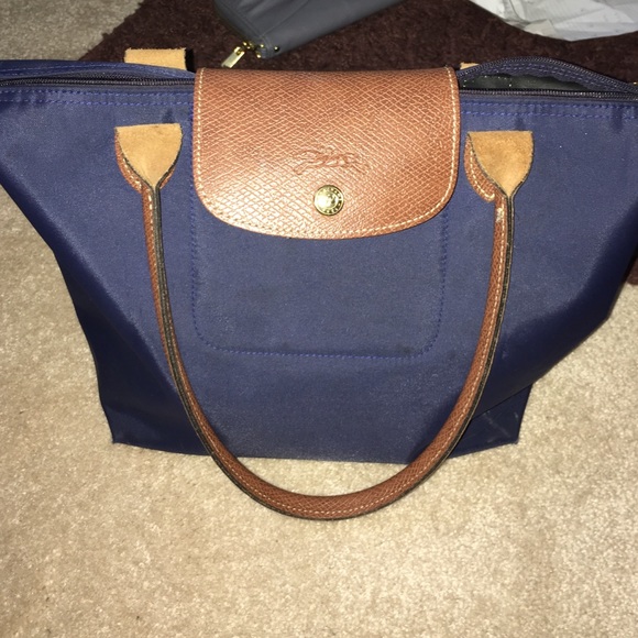 Like new Navy Longchamp