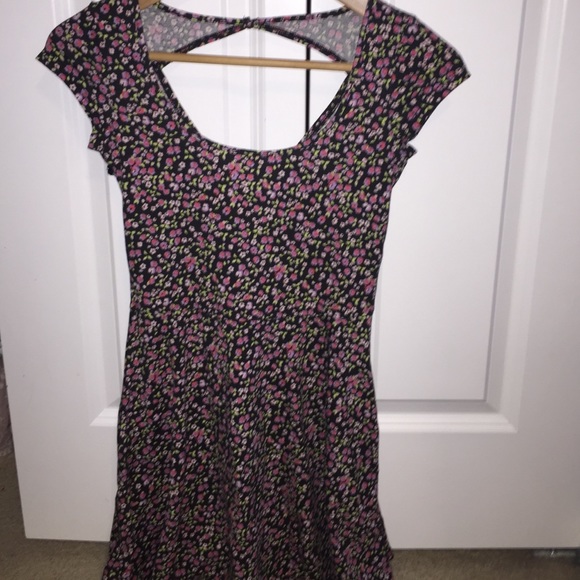 Short sleeve floral skater dress