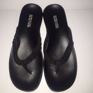 Kenneth Cole Reaction Thong Sandals