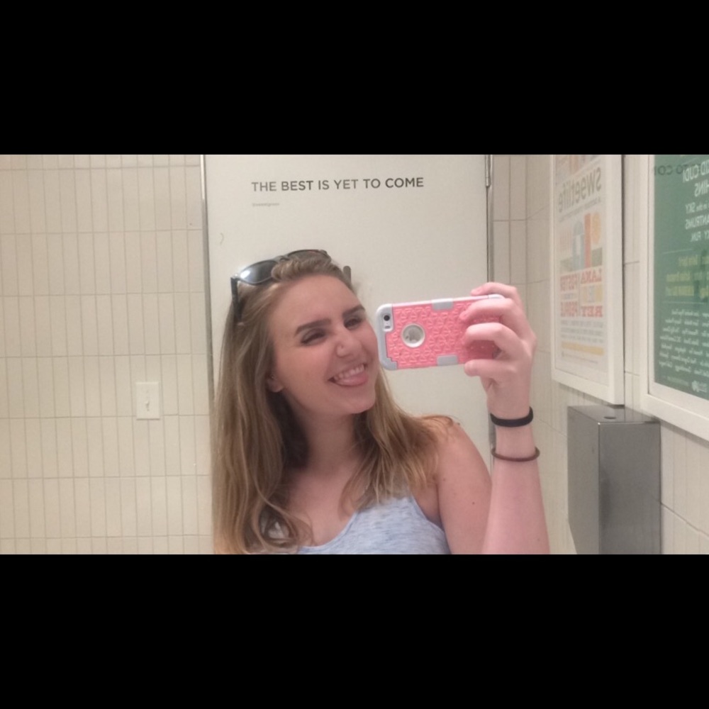 Meet your Posher, Paige