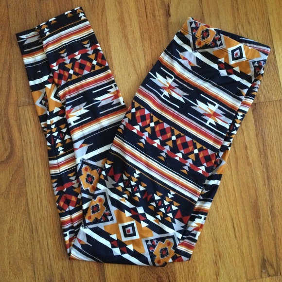 Aztec print leggings