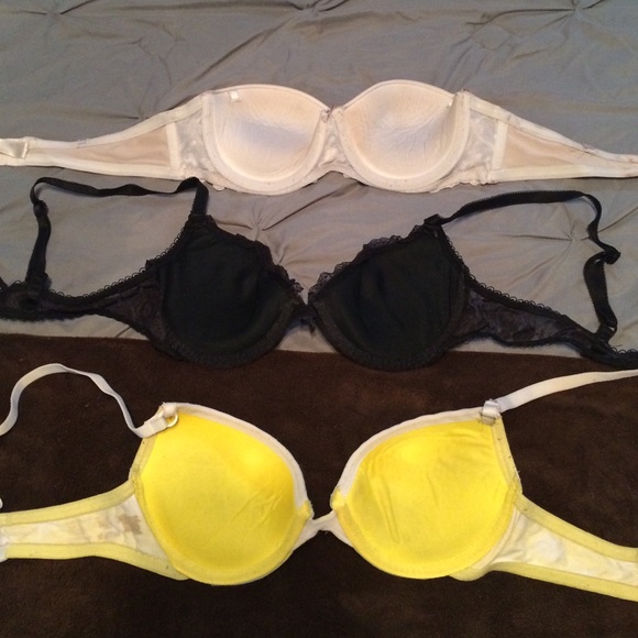 Bras - Picture 3 of 3