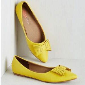 Yes, Bow, Maybe So Flats