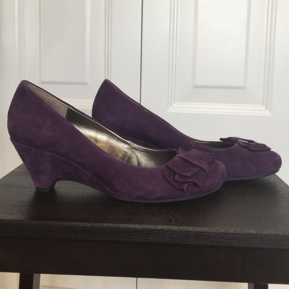 Purple suede kitten wedge