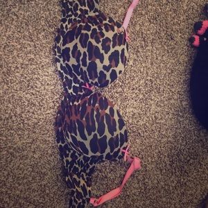 Betsey Johnson size 34D bra