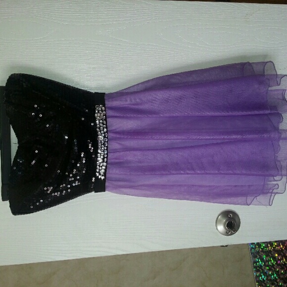 Prom Dress - Picture 1 of 3