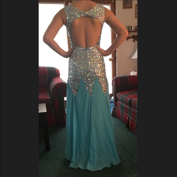 Ice blue mermaid style dress - Picture 3 of 3