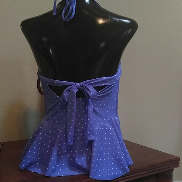 💐TOP TRENDS HOST PICK💐 NWOT 👙 Top - Picture 2 of 3