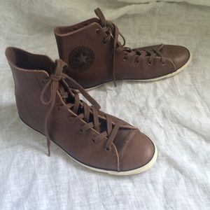 Size 7 Leather Chuck Taylor high-tops
