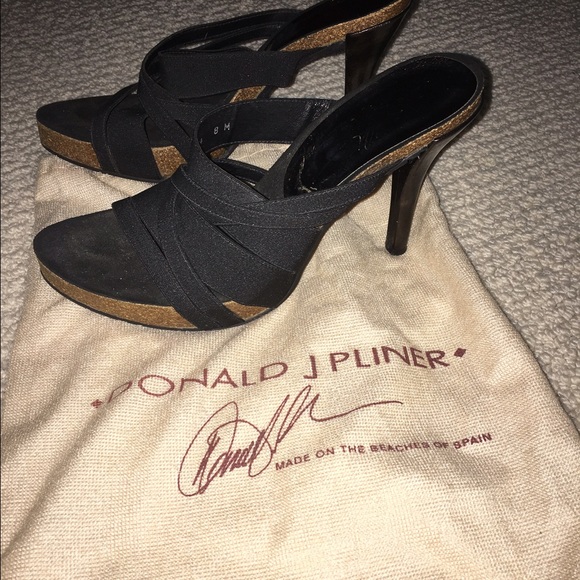 Donald Pliner cork  platform mules . Size 38 - Picture 1 of 4