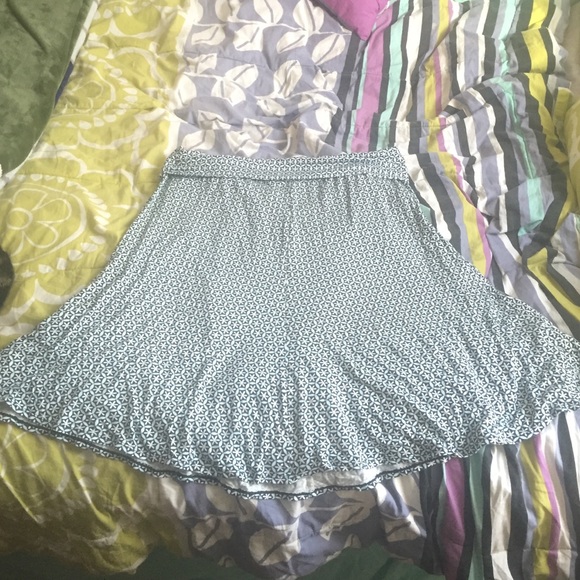Max studio floral skirt
