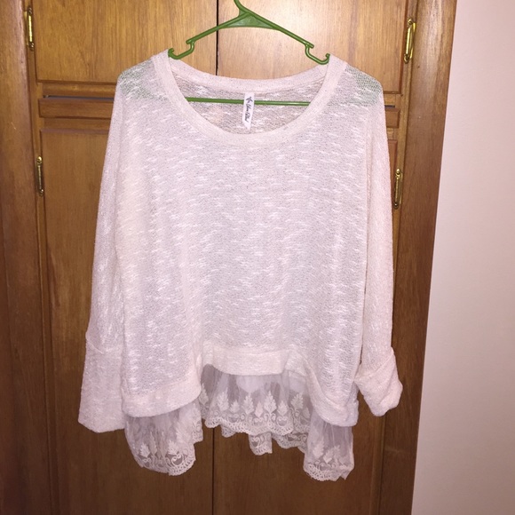 Lightweight cream sweater w/lace, S - Picture 4 of 4