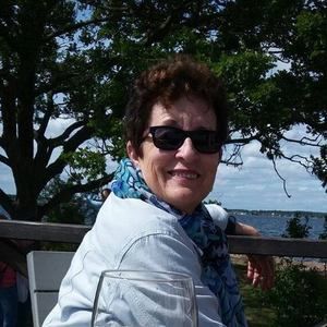 Meet your Posher, Annette