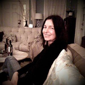 Meet your Posher, Lara