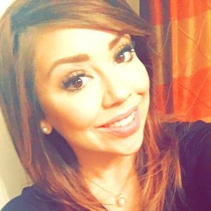 Meet your Posher, Vanessa