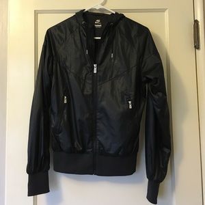 Nike wind runner jacket black