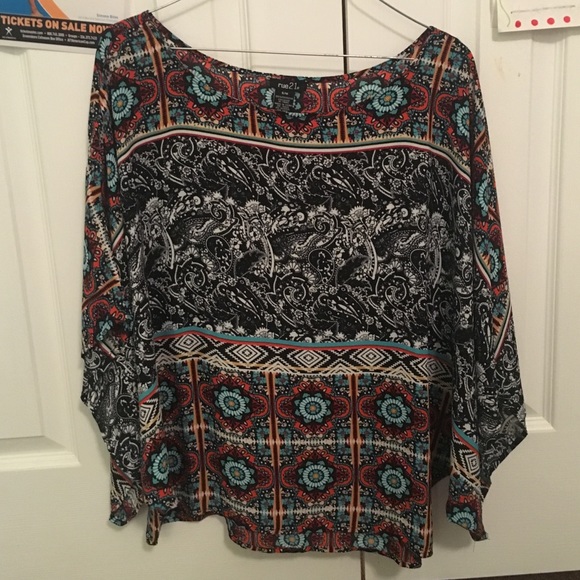 Rue 21 top