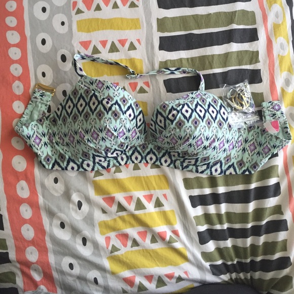 Victoria's Secret multi-way push-up top