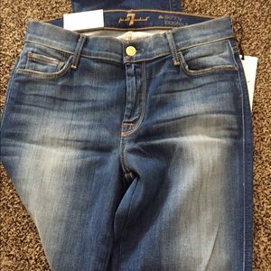 7 for All Mankind skinny bootcut jean size 28