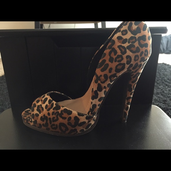 Cheetah Print Pump - image 1
