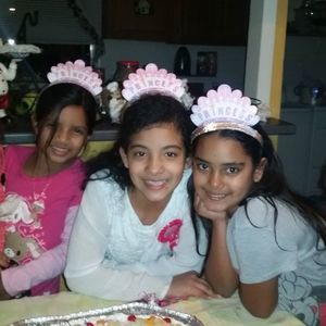 Meet your Posher, Damaris