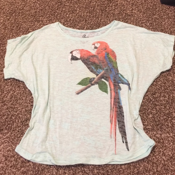 Tee shirt