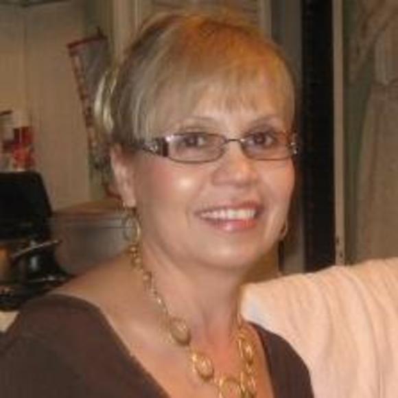 Meet your Posher, Aida - Picture 1 of 1