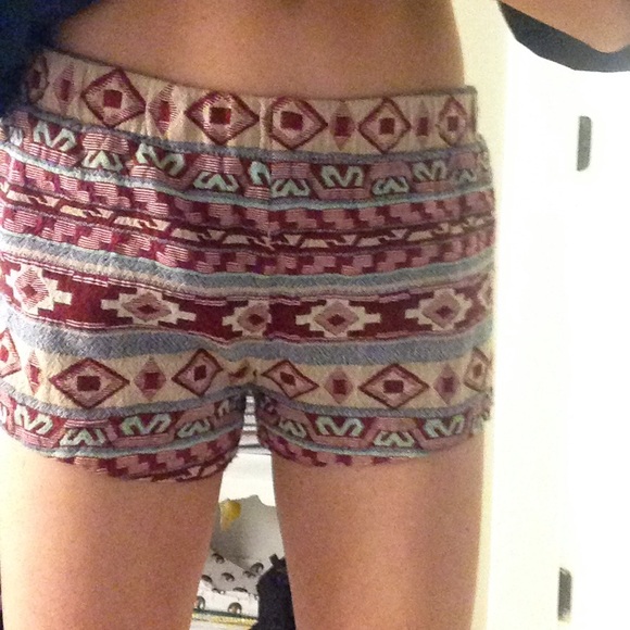 Tribal print thick shorts size small