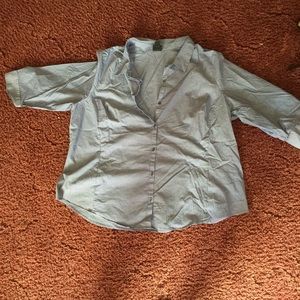 Worthington 3/4 Sleeve Button Down Top