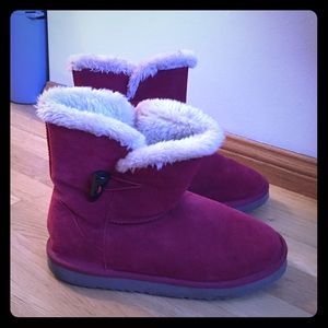Cute red fuzzy boots!
