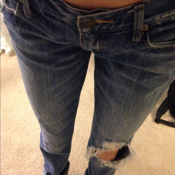 Abercrombie boyfriend ripped jeans size 25