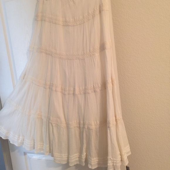 Broomstick skirt