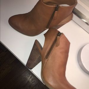 ABOUND cute heels