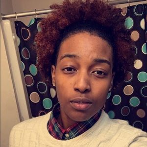 Meet your Posher, Alesha