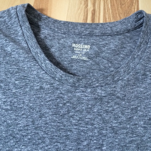 Mossimo Gray T shirt - Picture 2 of 3
