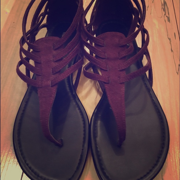 Shoes - Cute sandals Size 8 🍇😉 Never worn sandals! 😃