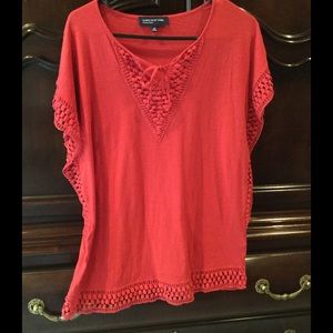 Jones New York Red butterfly top, size large.