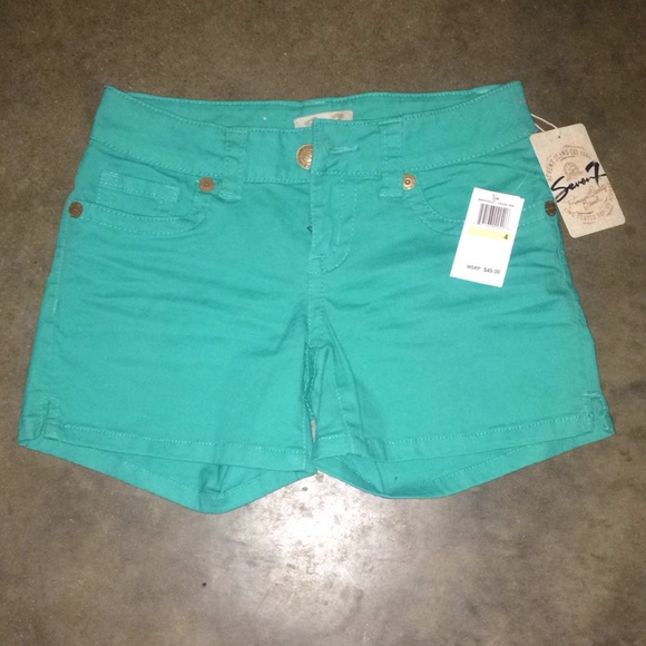 Super cute turquoise 7FAM shorts