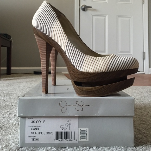 Jessica Simpson Colie Pump