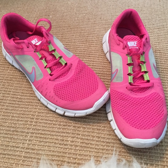 Pink nike free runs