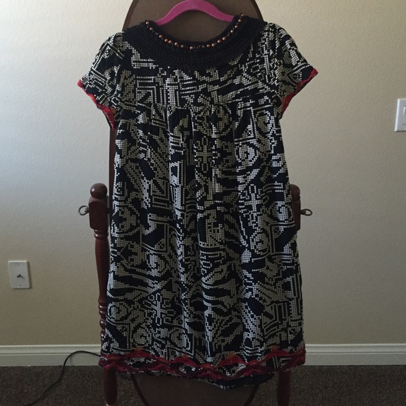Dress - Picture 4 of 4