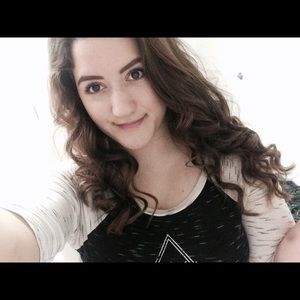 Meet your Posher, Gabby