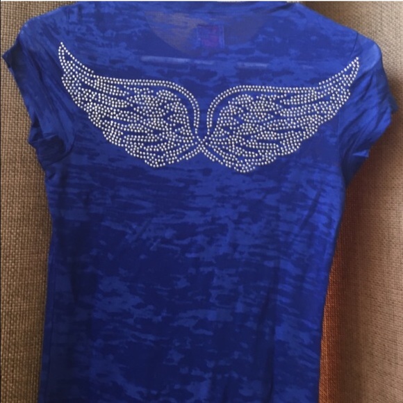 Blue burnout tee.