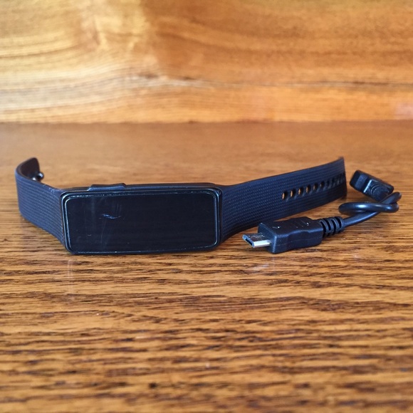 Nuband Activity Tracker
