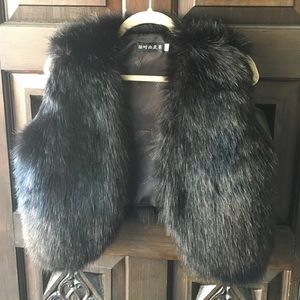Black faux fur super soft vest